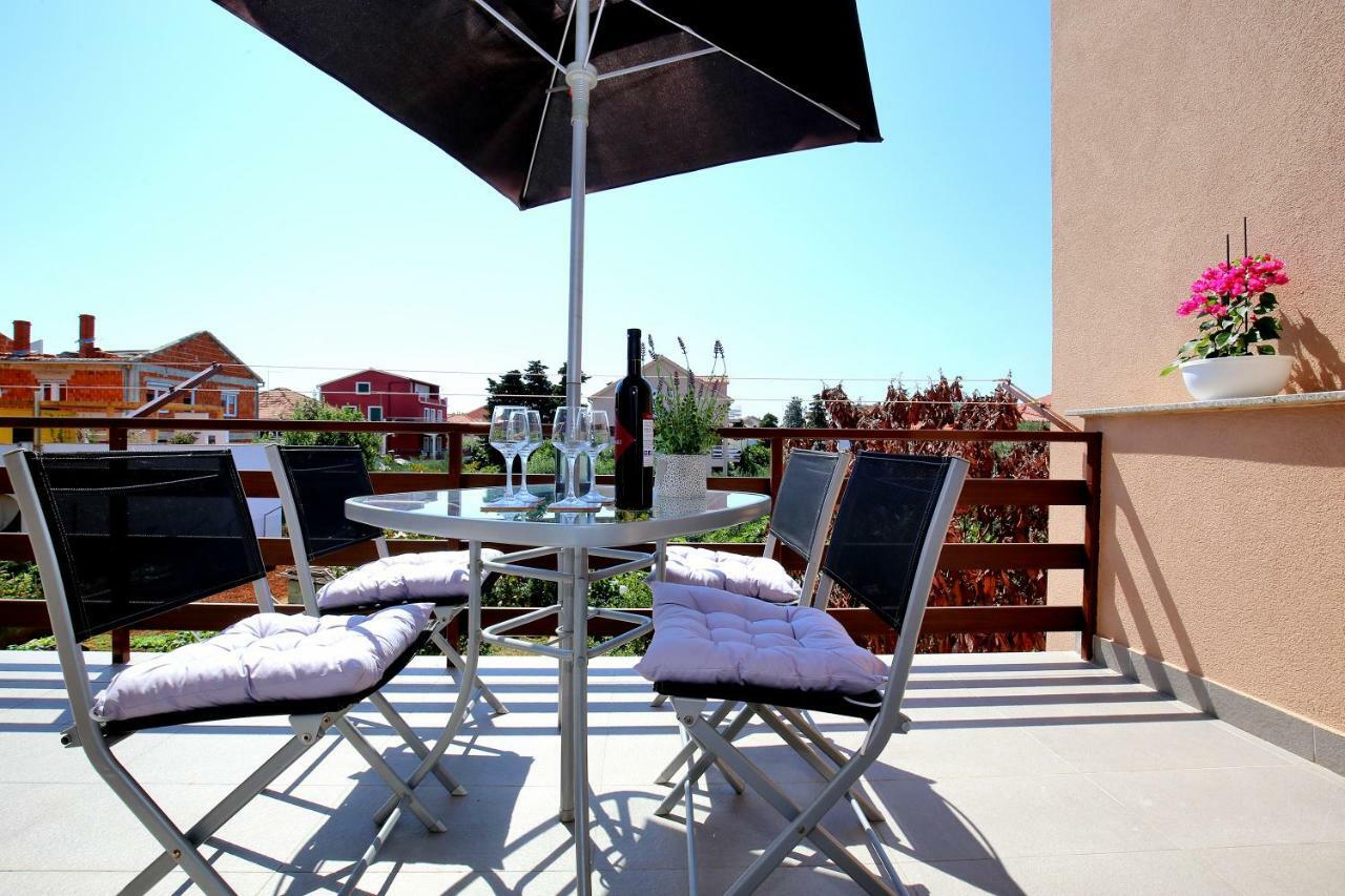 Apartments Mara Zadar Exterior photo