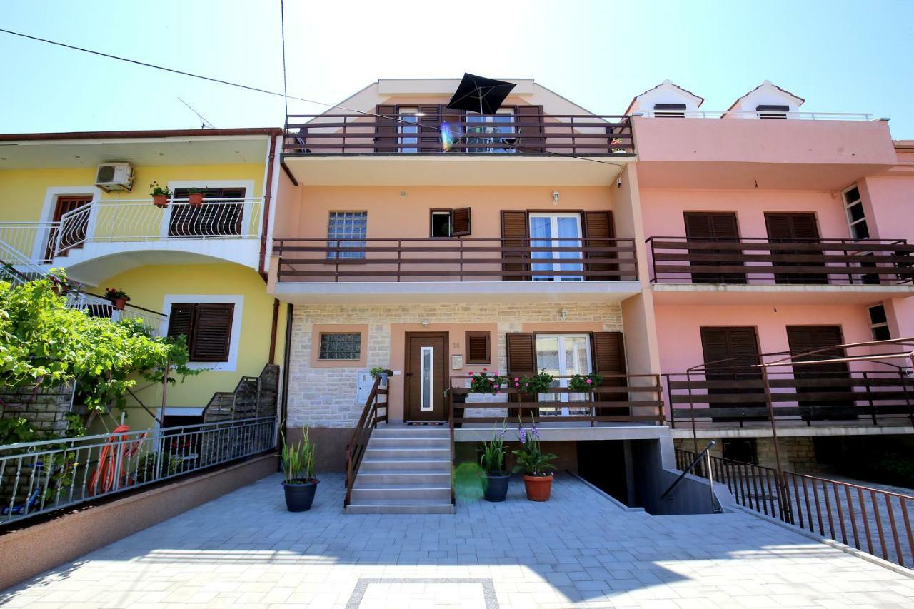 Apartments Mara Zadar Exterior photo