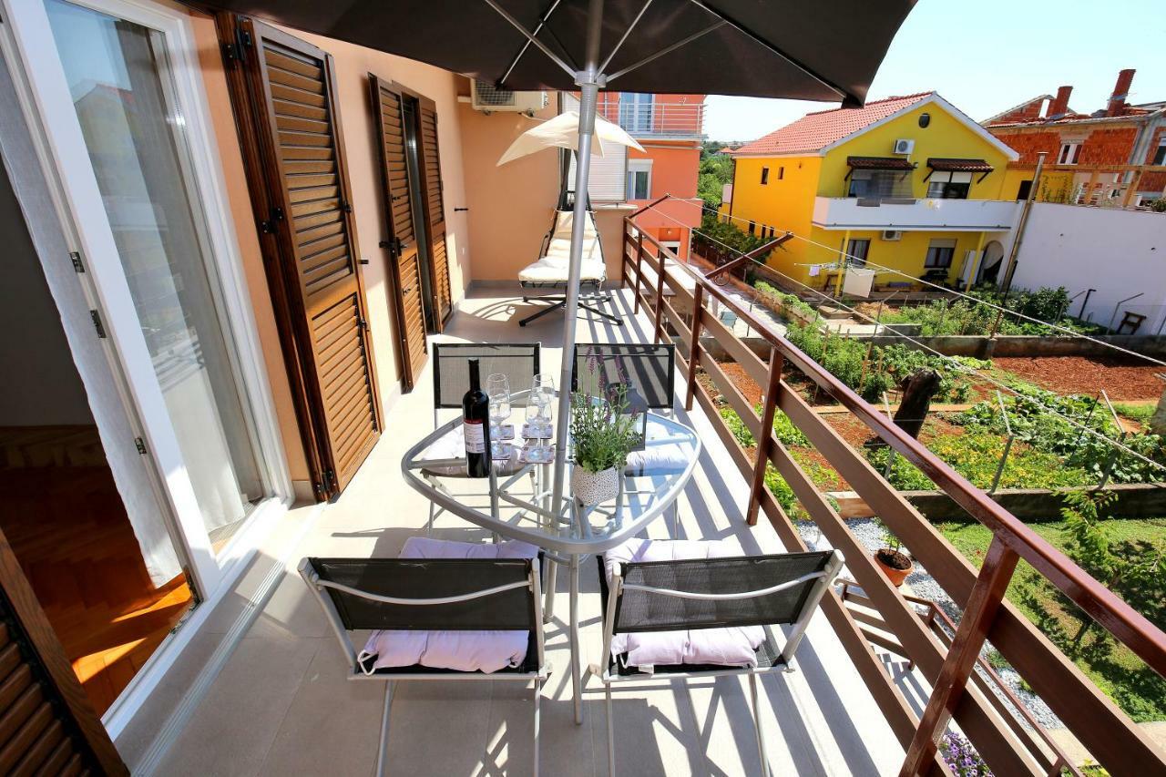 Apartments Mara Zadar Exterior photo